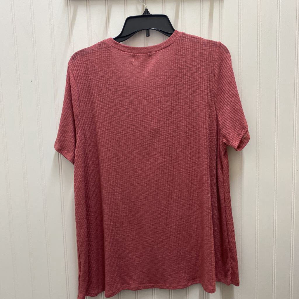 RUFFLED SHORT SLEEVED