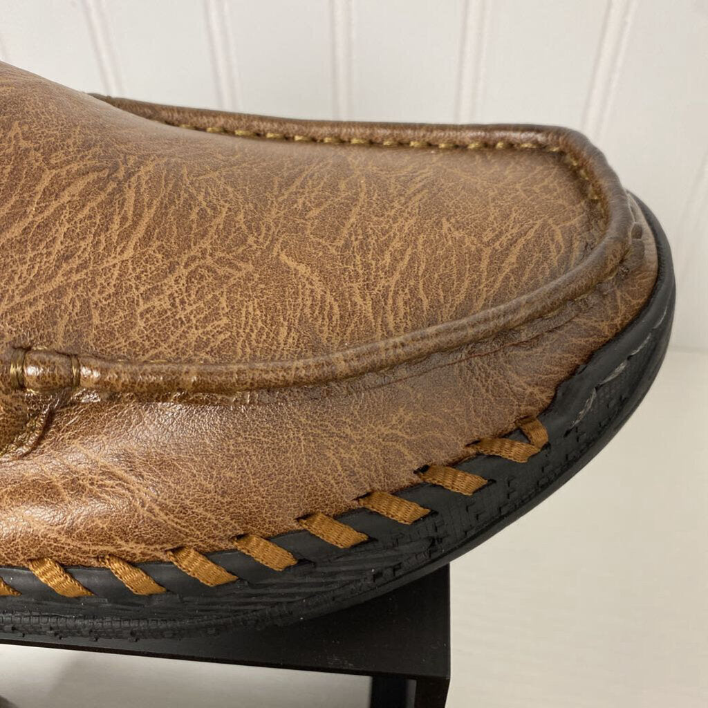 SQUARE TOE SLIP-ON LOAFERS
