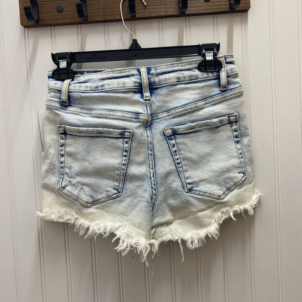 DISTRESSED CUTOFF DENIM SHORTS