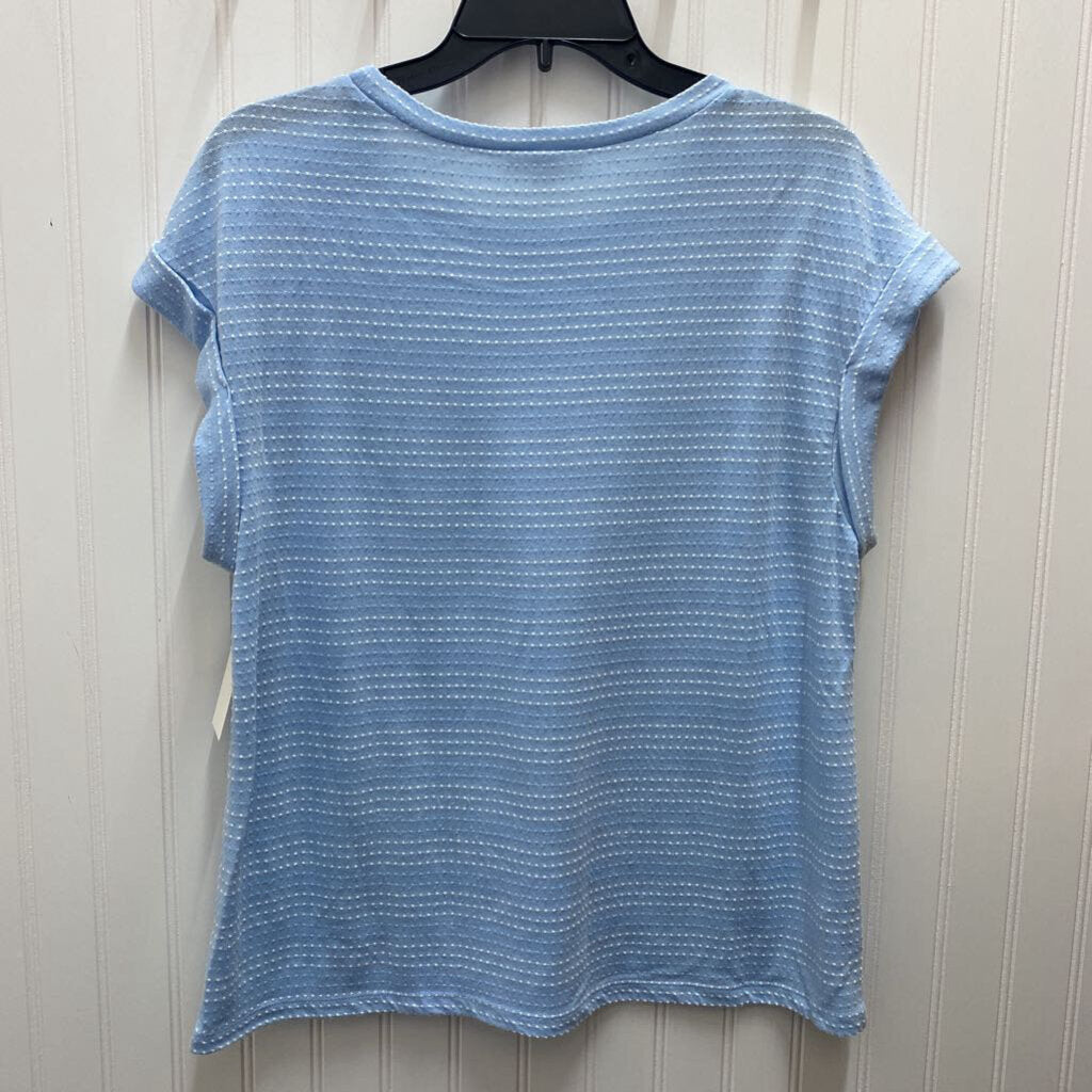 SHORT CUFFED SLEEVE TEXTURED TOP