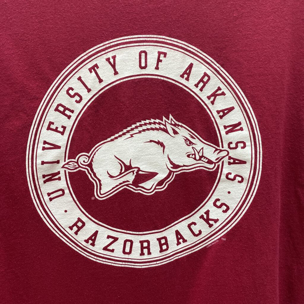 RAZORBACK GRAPHIC TEE