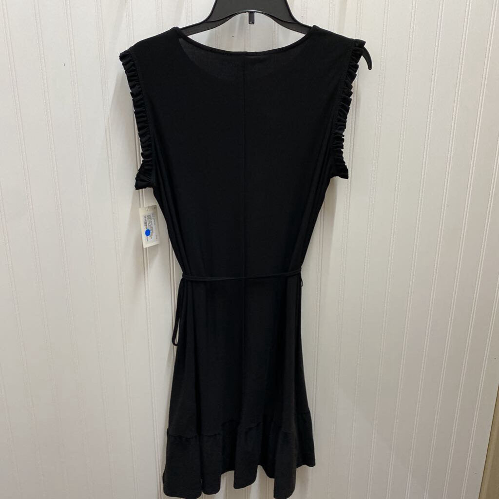 SLEEVLESS WITH BELT DRESS