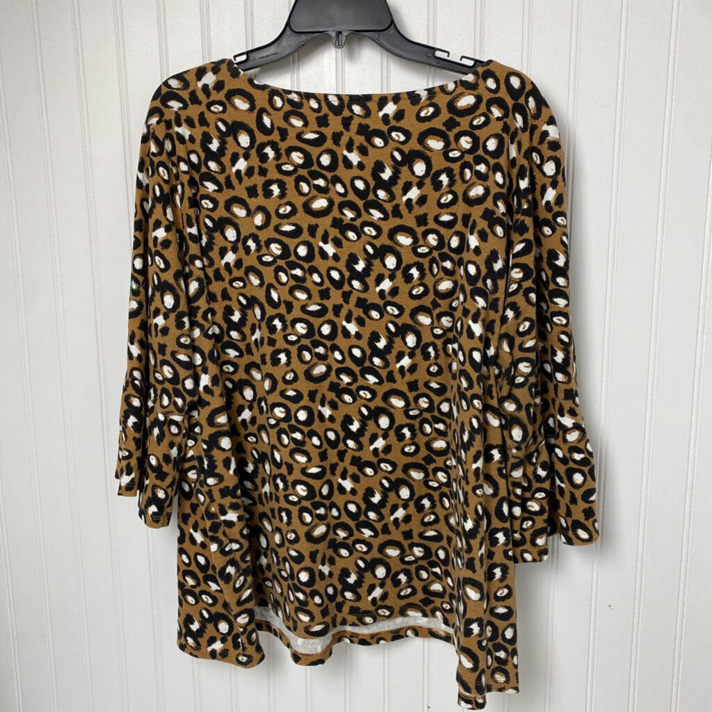 3/4 RUFFLED SLEEVED TOP