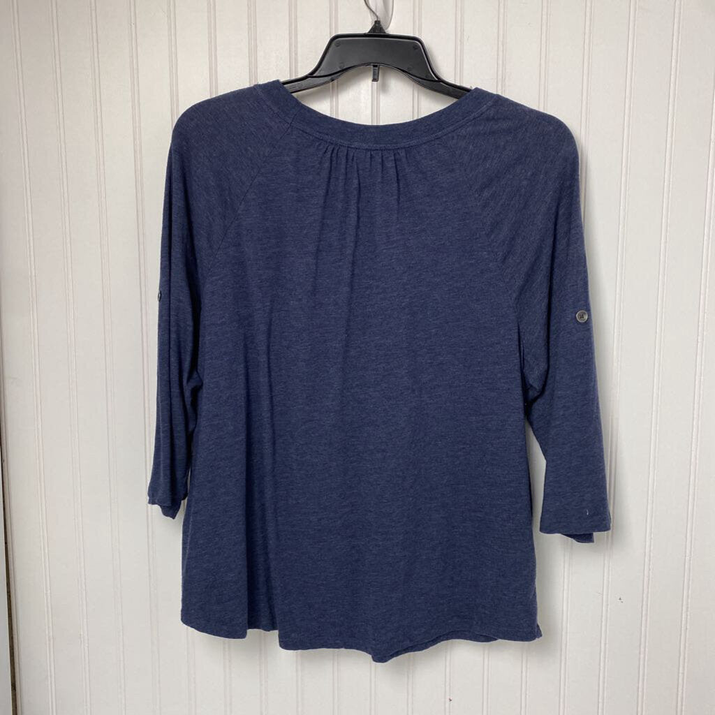 GATHERED NECKLINE 3/4 SLEEVED