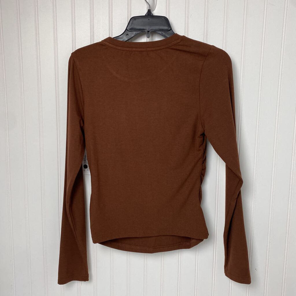 GATHERED SIDES LONG SLEEVED