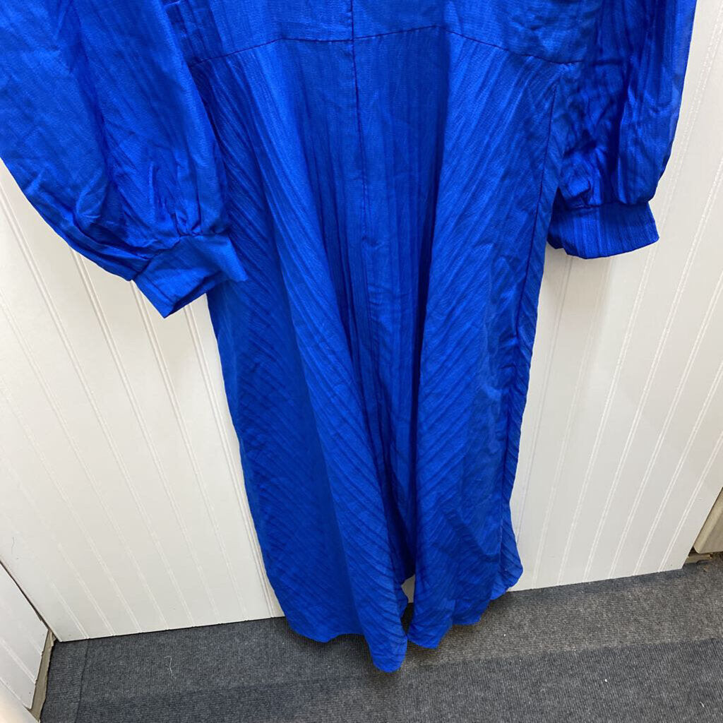 LONG SLEEVED LONG DRESS