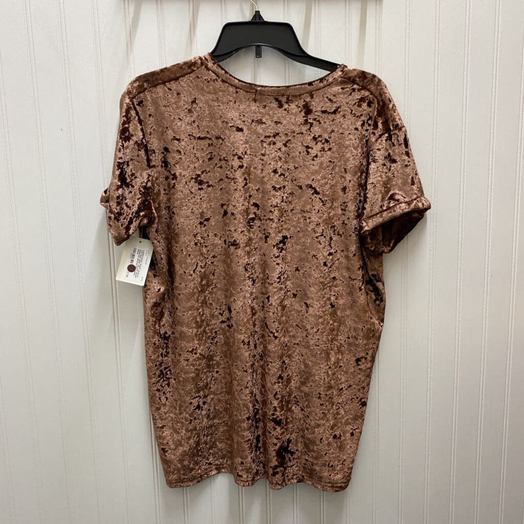 VELOUR SHORT SLEEVED