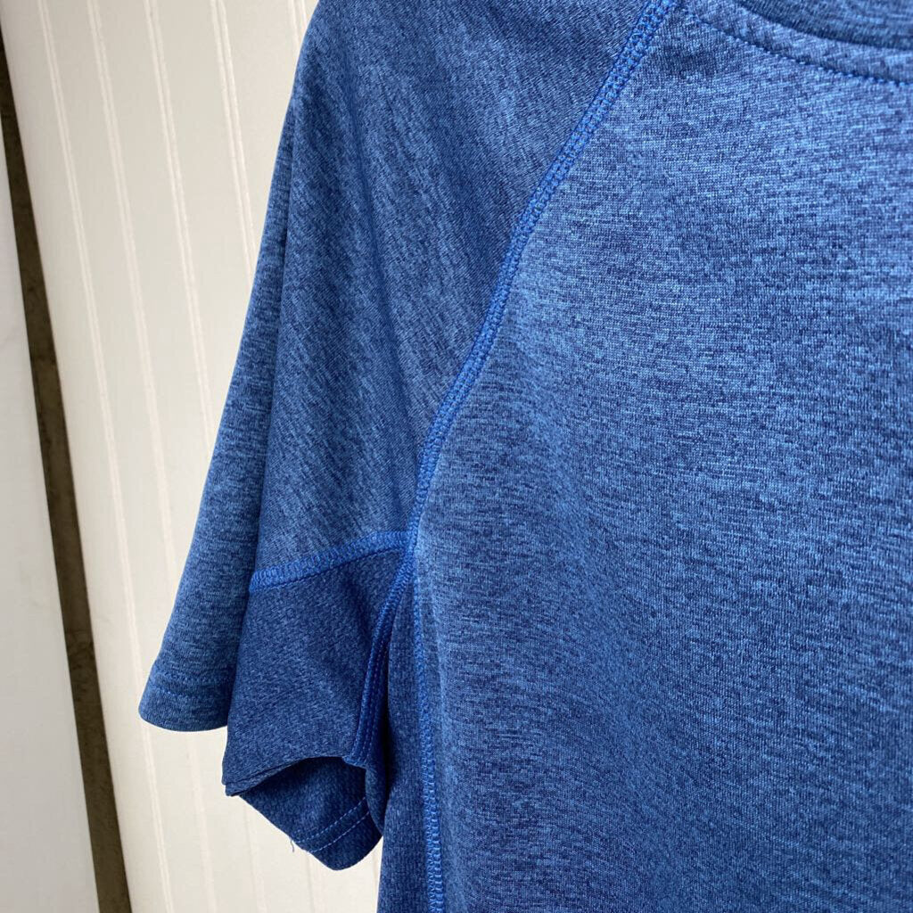 SHORT SLEEVE ATHLETIC SHIRT