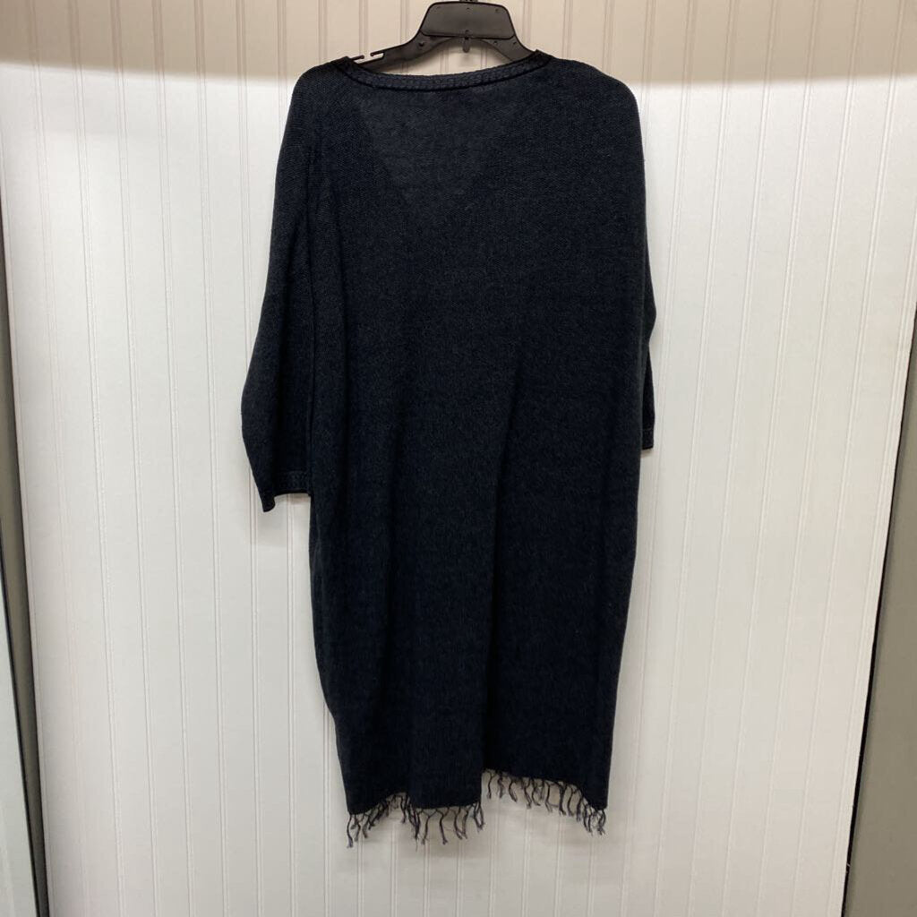 SHORT SWEATER DRESS