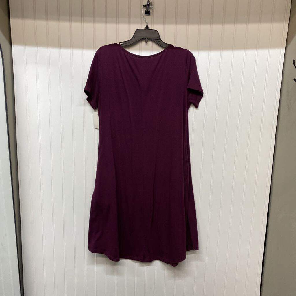 SHORT SLEEVED T SHIRT DRESS