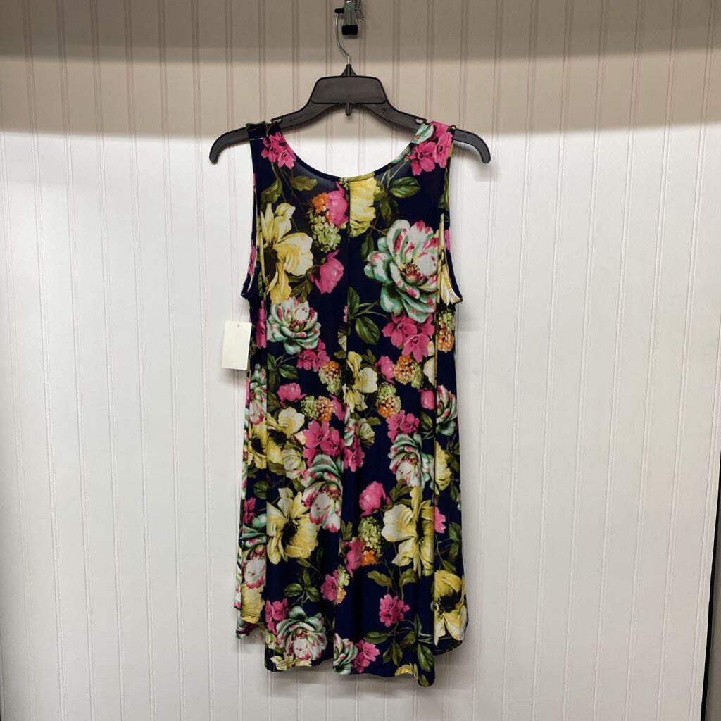 SLEEVLESS DRESS