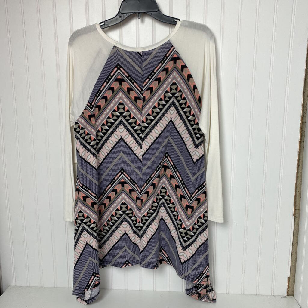 LONG SLEEVE KNIT TUNIC