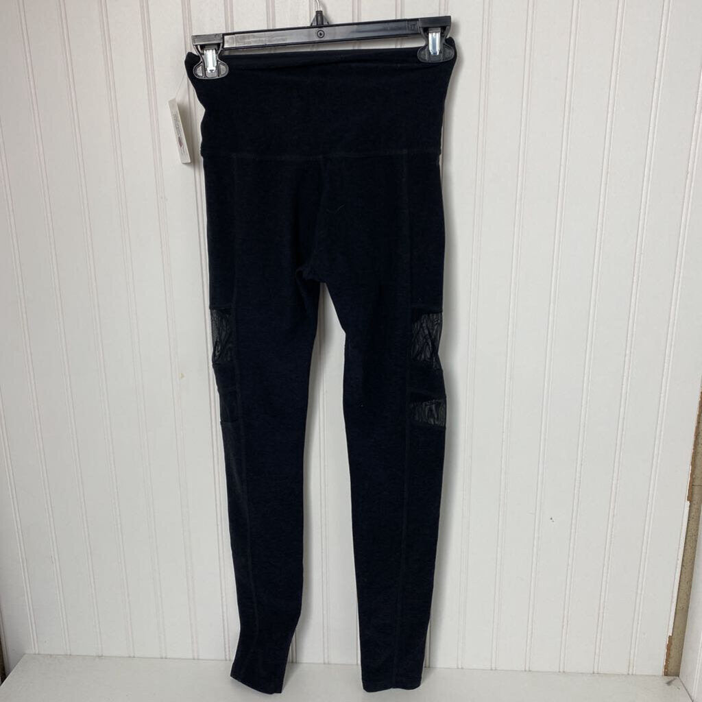ACTIVE LEGGINGS WITH SHEER OPENING ON LEGS