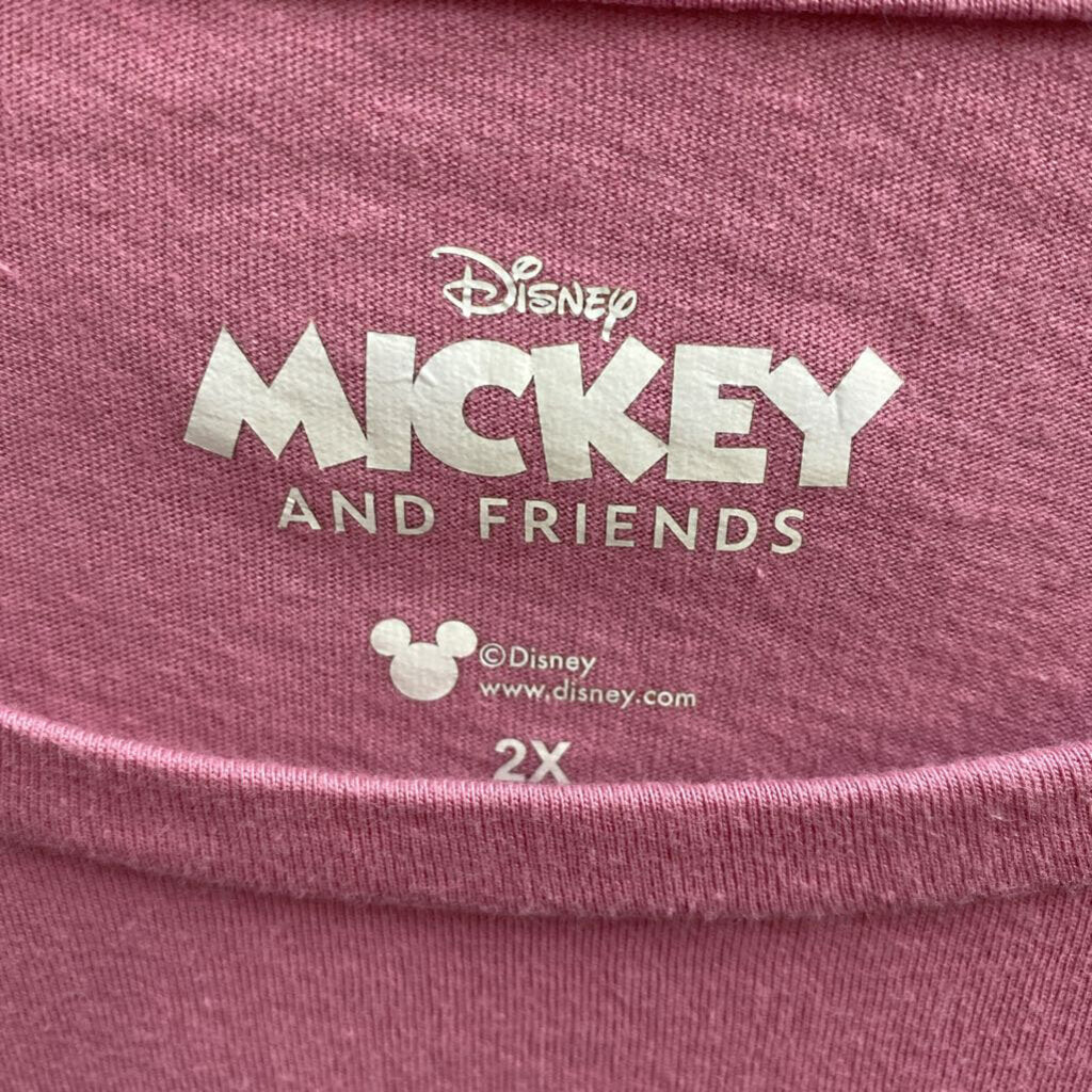 PINK GRAPHIC T