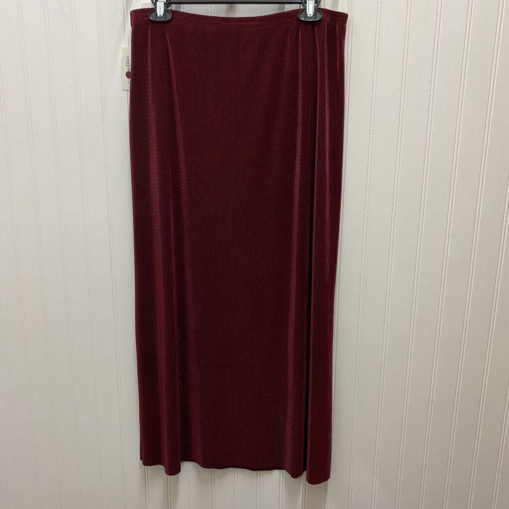 LONG RIBBED KNIT SKIRT