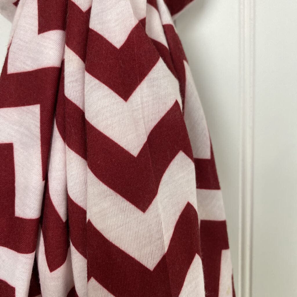 CHEVERON PRINT SCARF