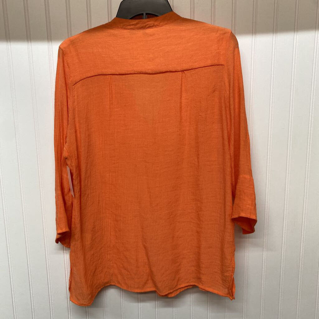 PLEATED LONG SLEEVED TOP