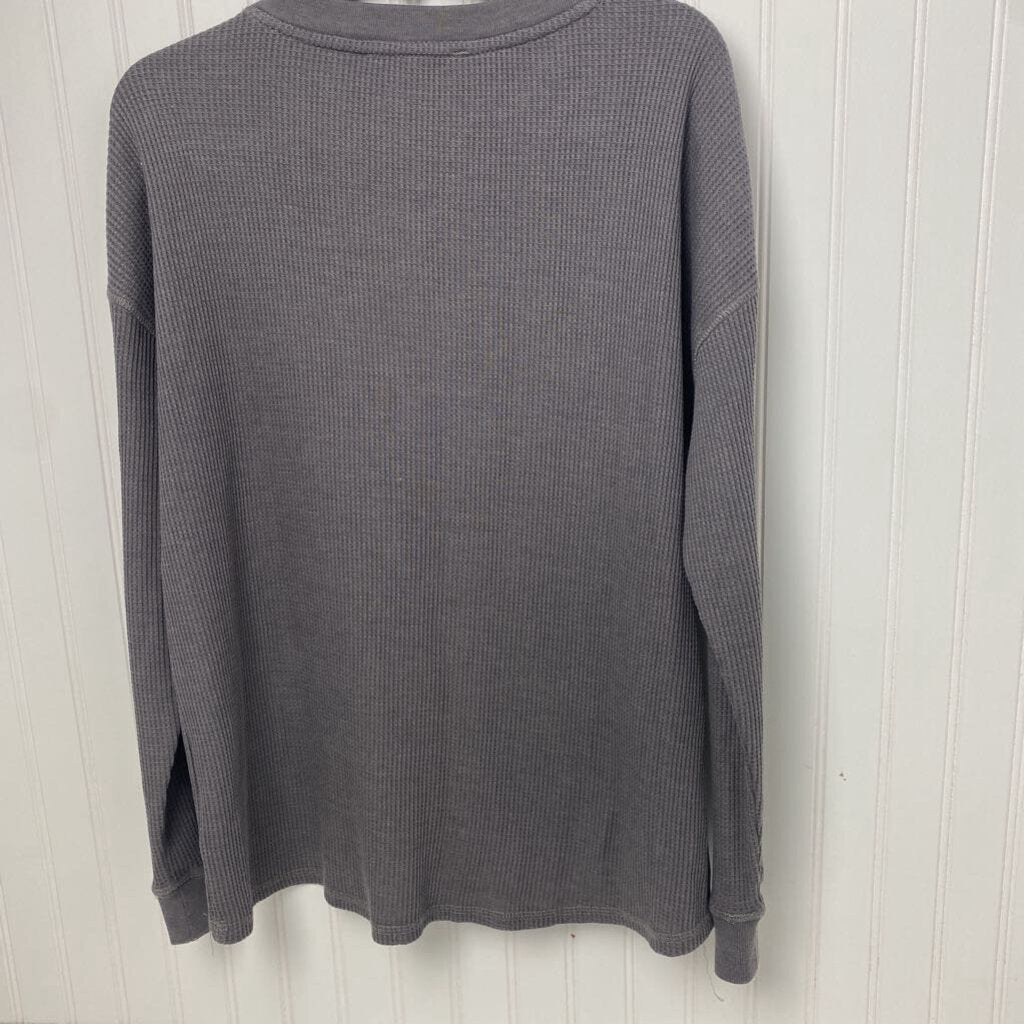TEXTURED LONG SLEEVED