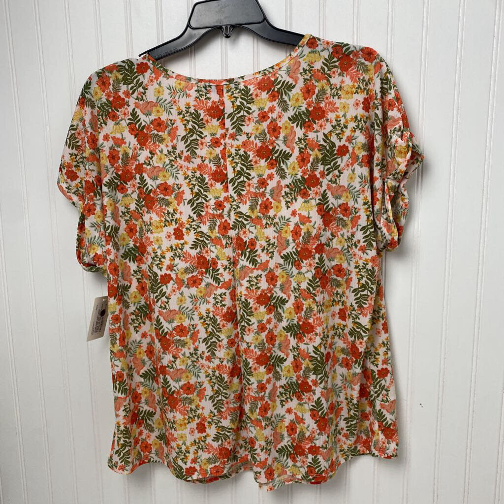 *SHORT SLEEVE TOP WITH CUFF SLEEVE FLOWER PATTERN