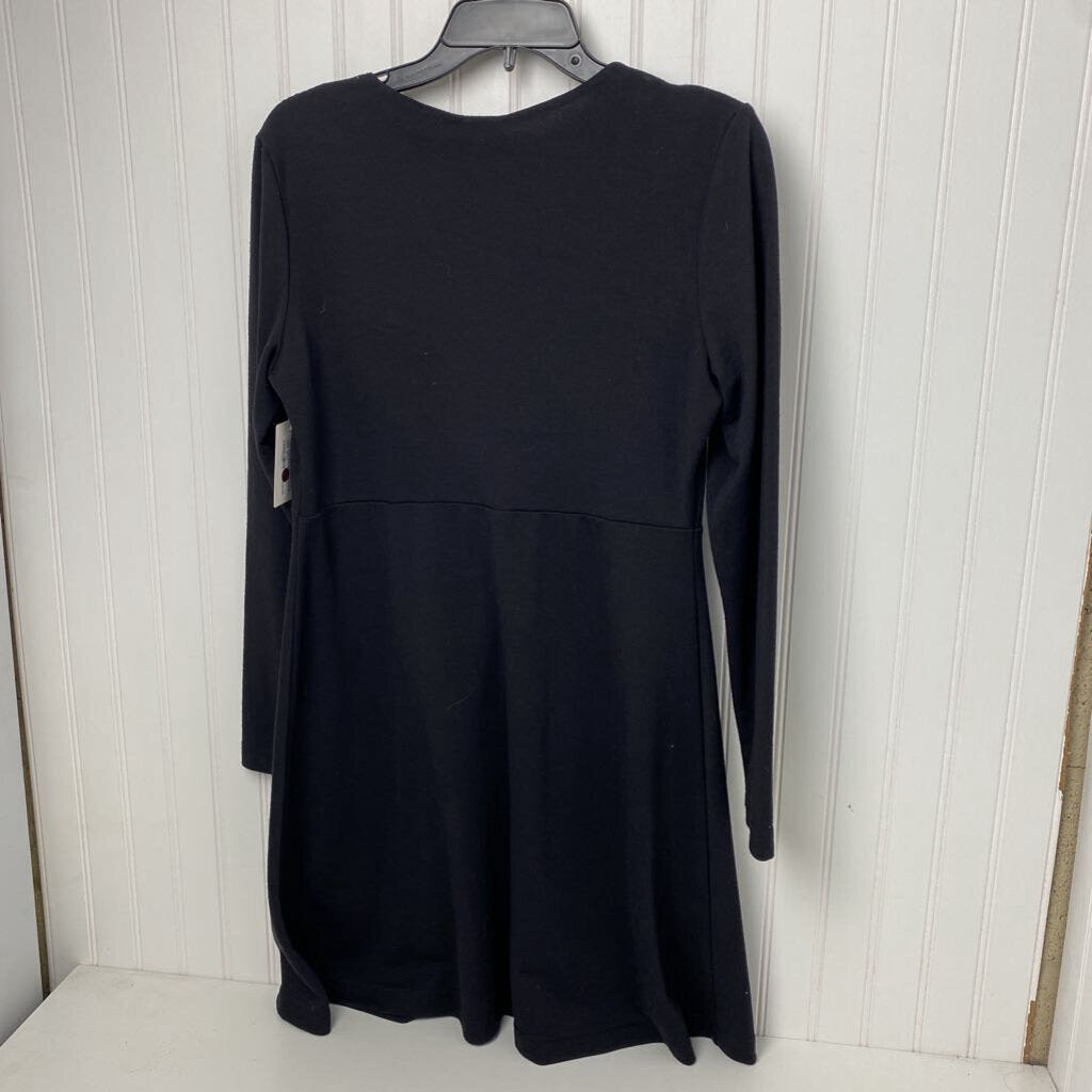 LONG SLEEVED DRESS