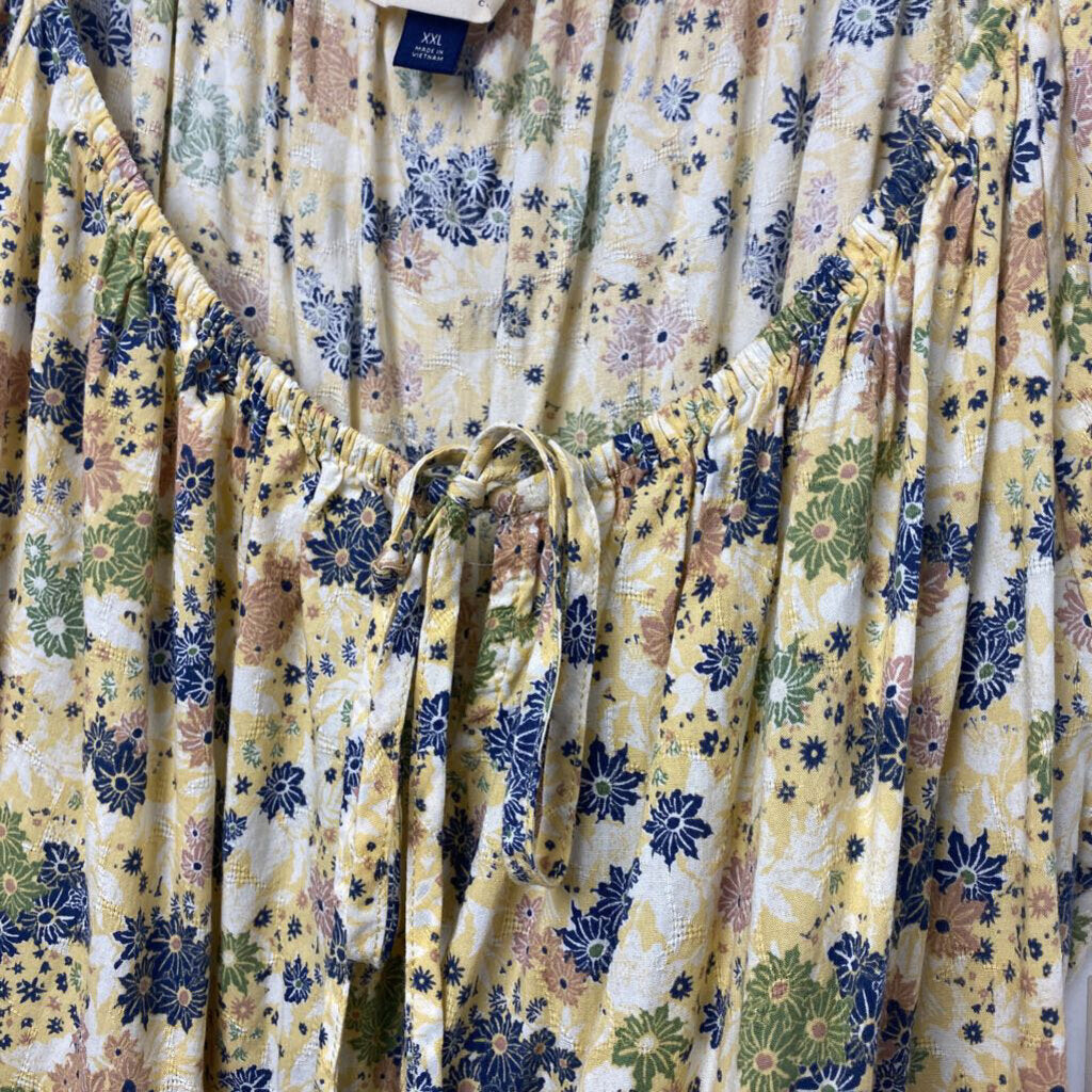 SHORT SLEEVED FLORAL DRESS
