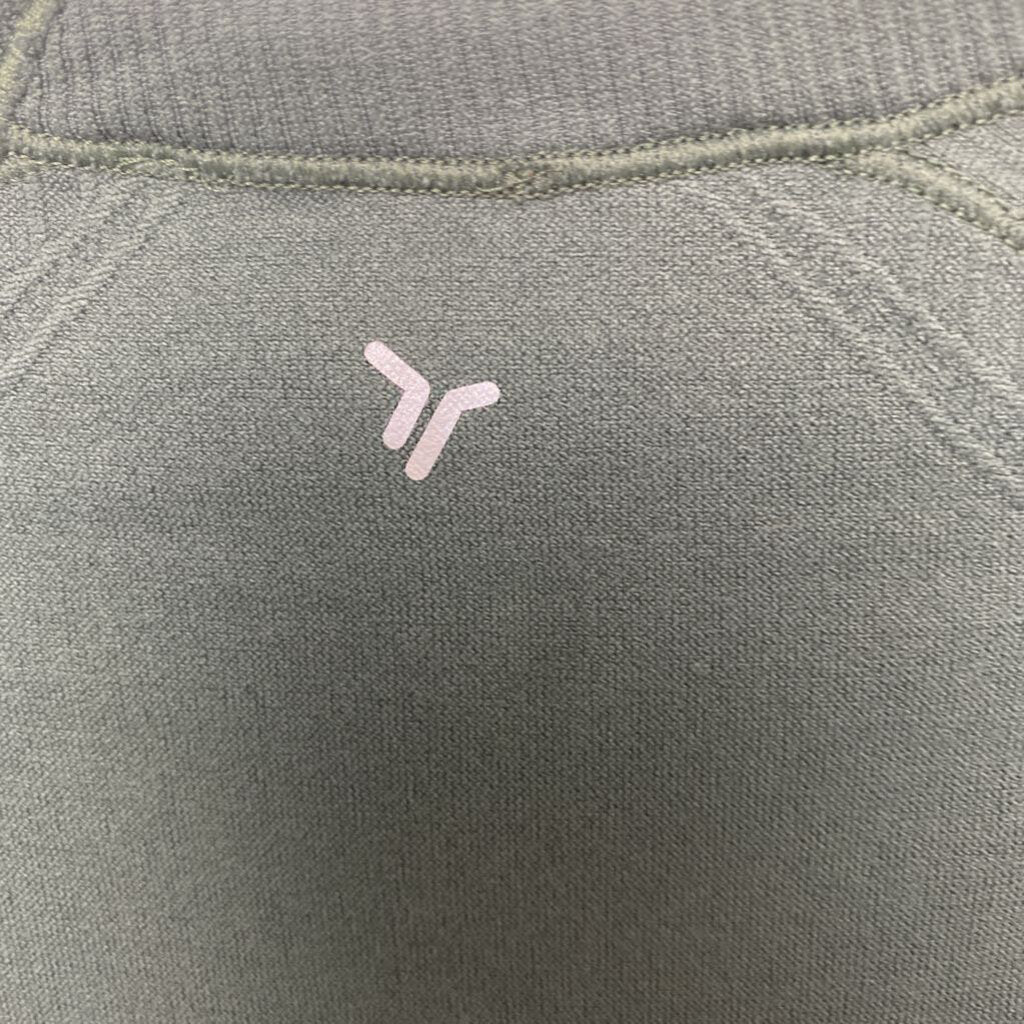 LONG SLEEVE ACTIVE TOP