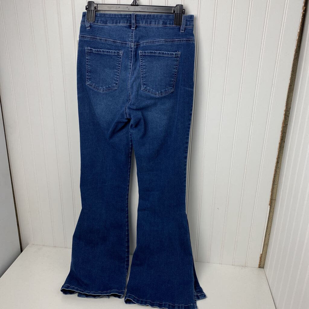 FLARED LEG JEANS