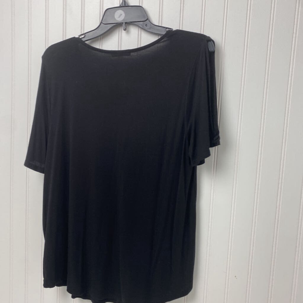 SHORT SLEEVE KNIT TOP