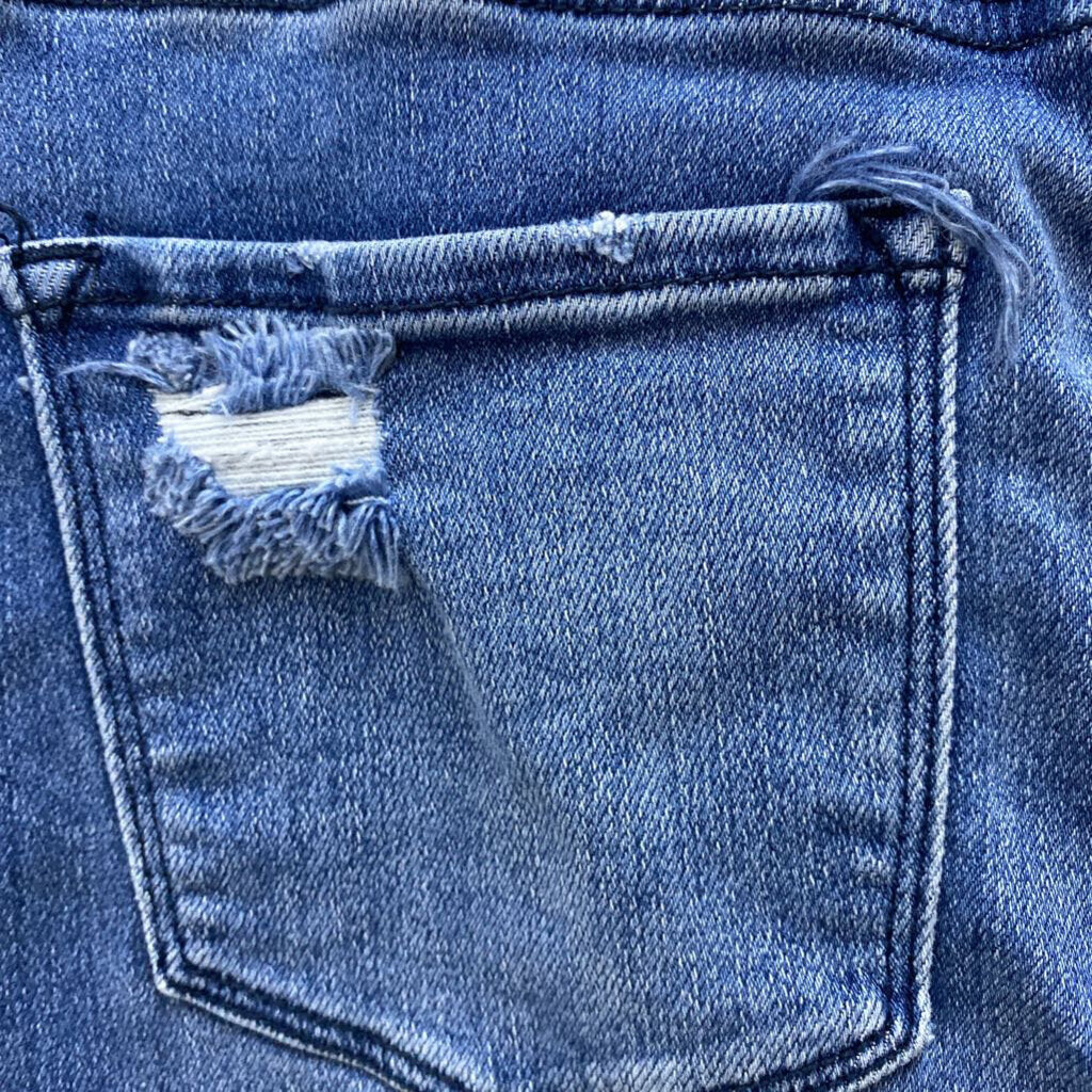 BOOT CUT JEANS