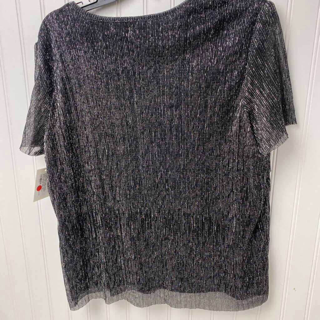 SHORT SLEEVE KNIT TOP