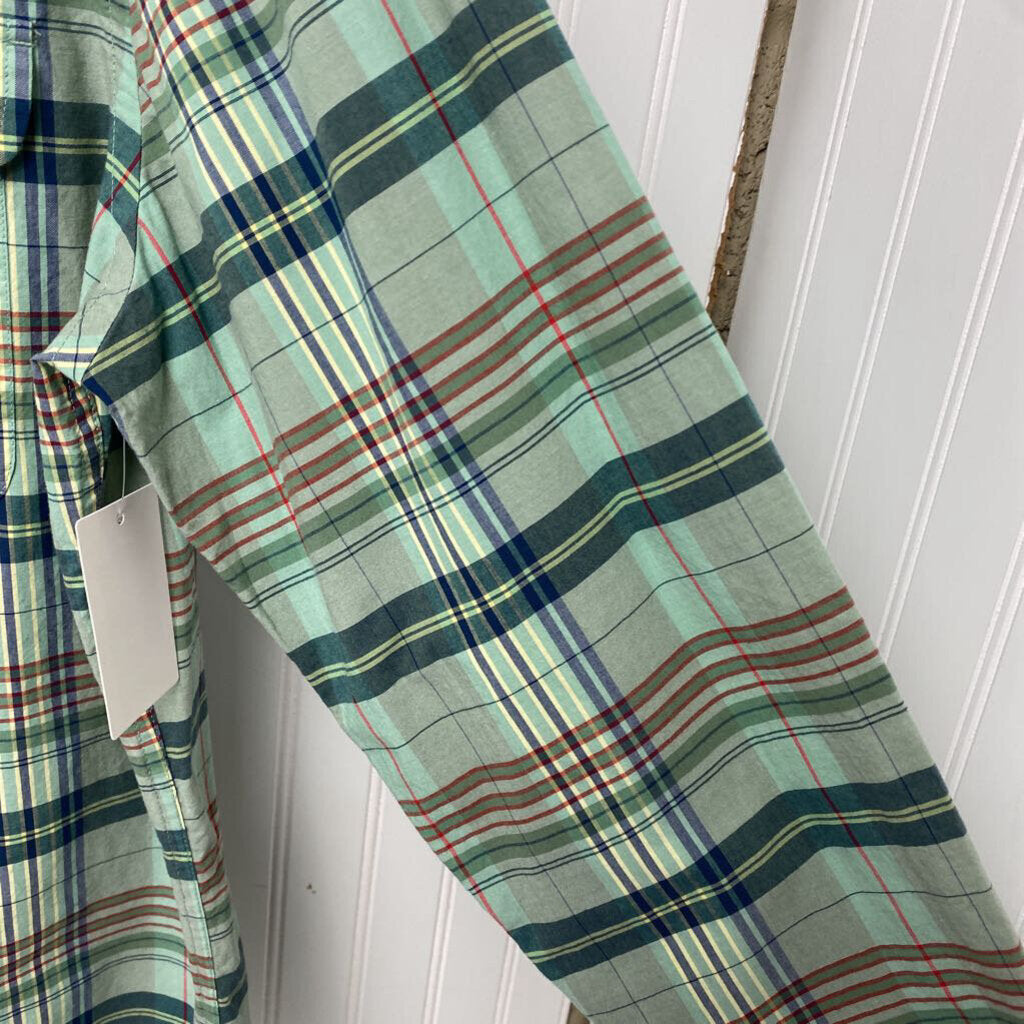 LONG SLEEVE PLAID BUTTON UP