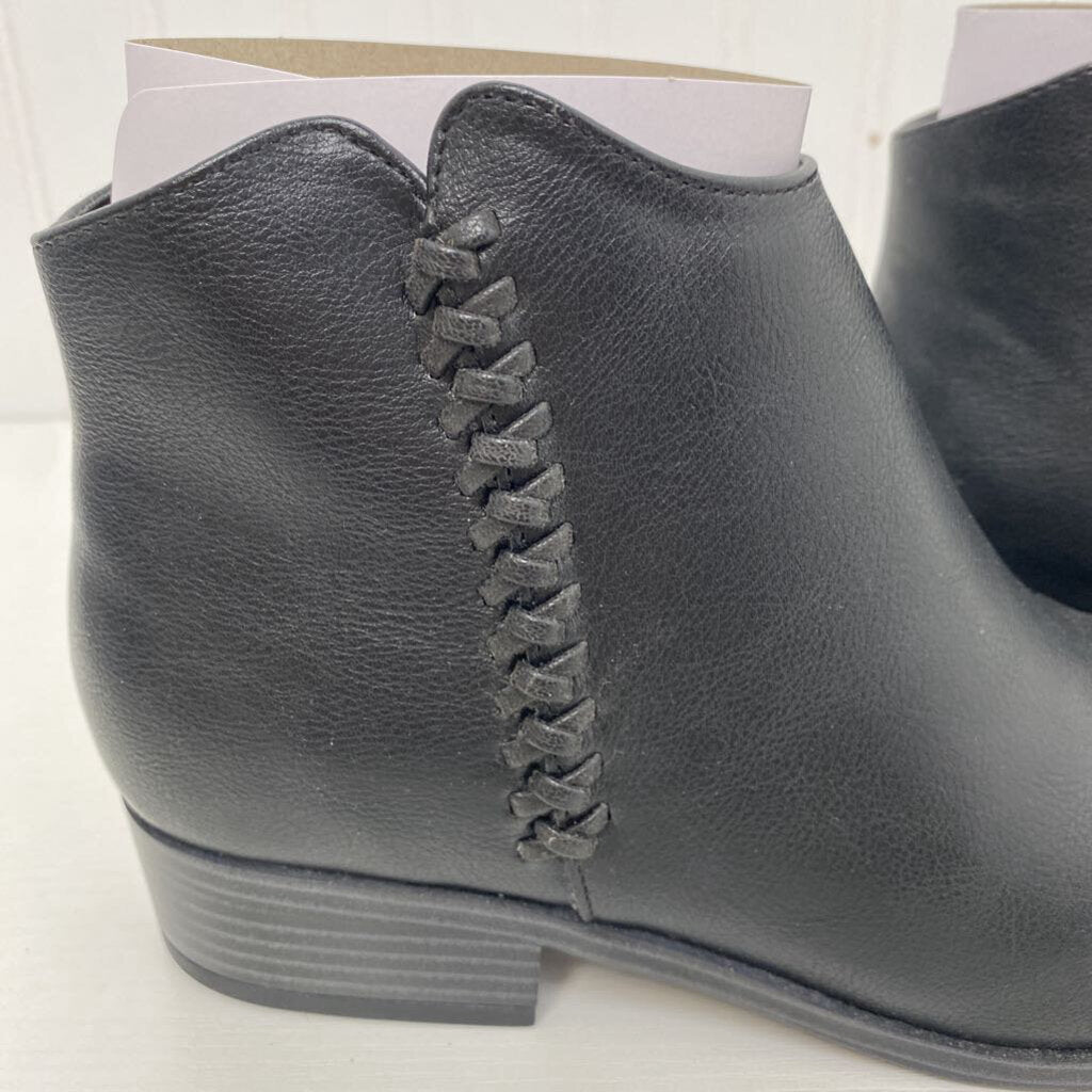 ANKLE BOOTS W/BRAIDED TRIM