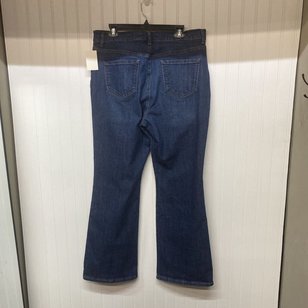 AMANDA FLARE CUT DENIM JEANS