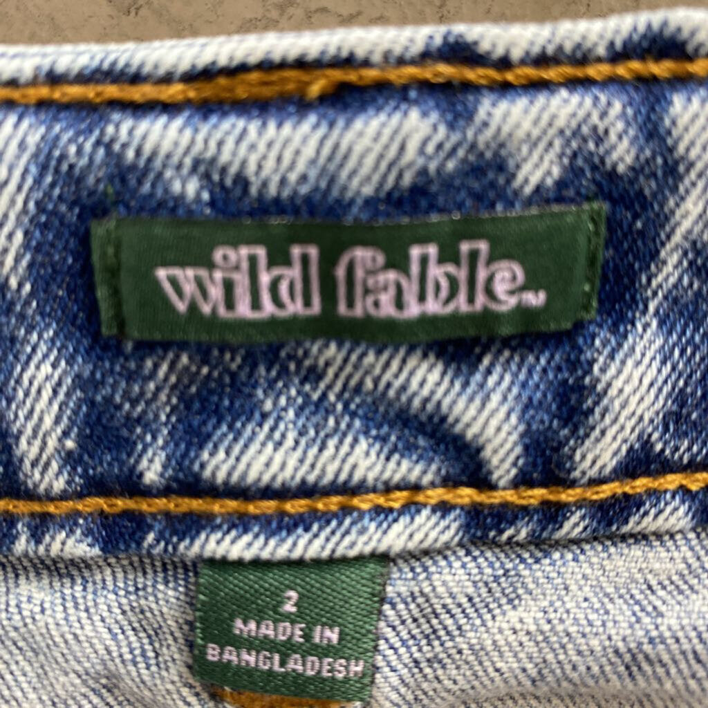 *DENIM SKIRT DISTRESSED SHORT