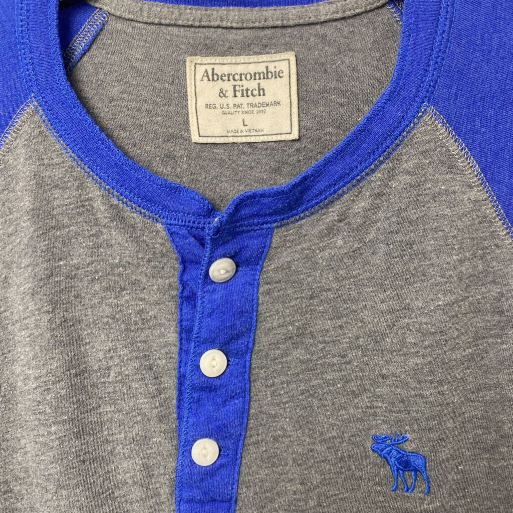 SHORT SLEEVED HENLEY