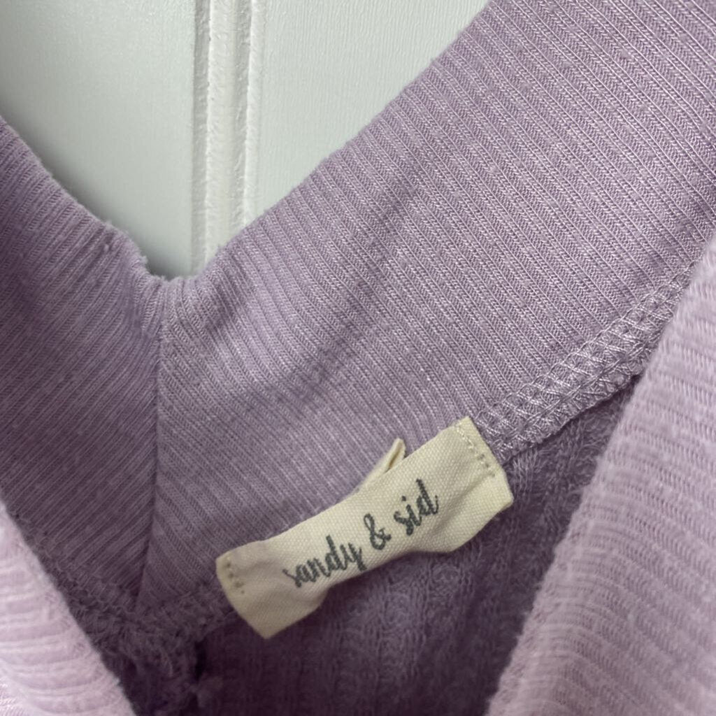 LONG SLEEVE V NECK TOP
