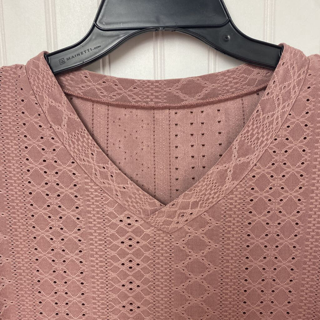 RUFFLED SHORT SLEEVED