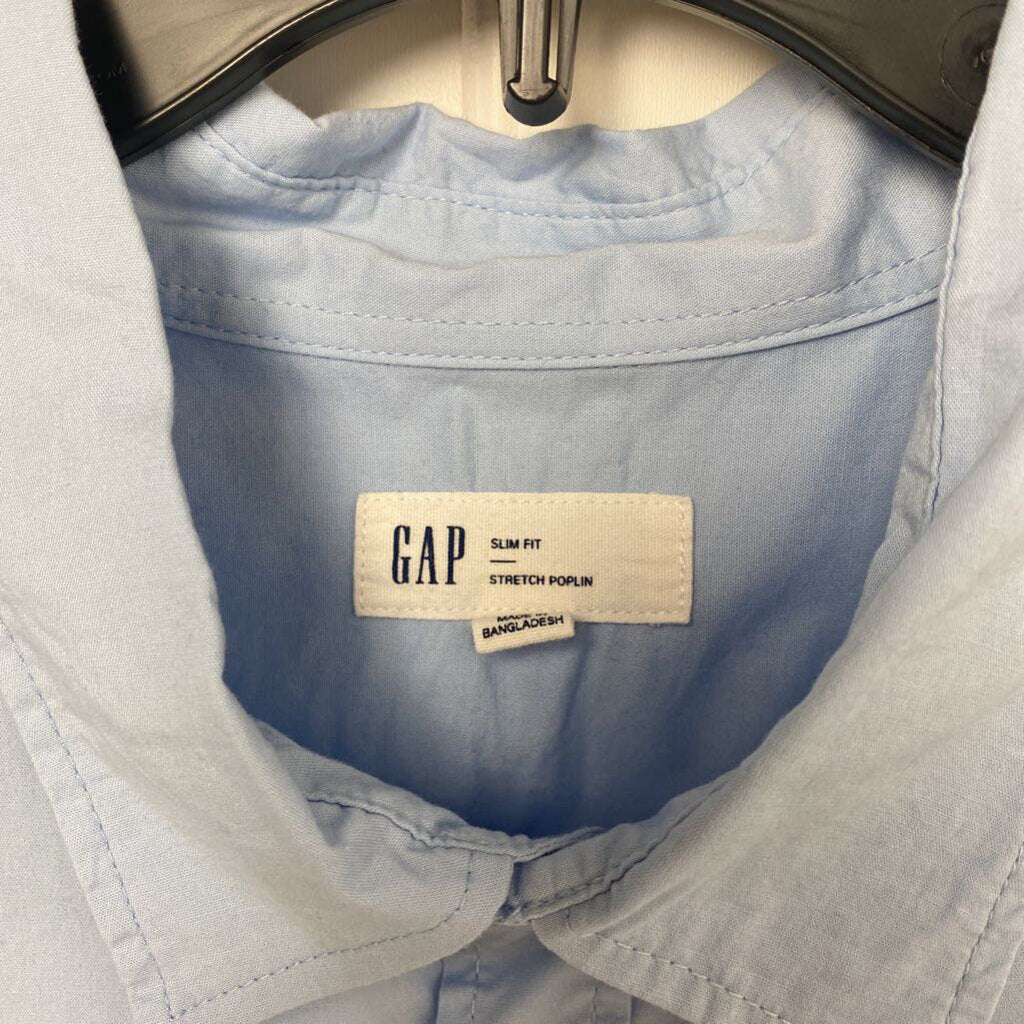 SHORT SLEEVED DRESS SHIRT