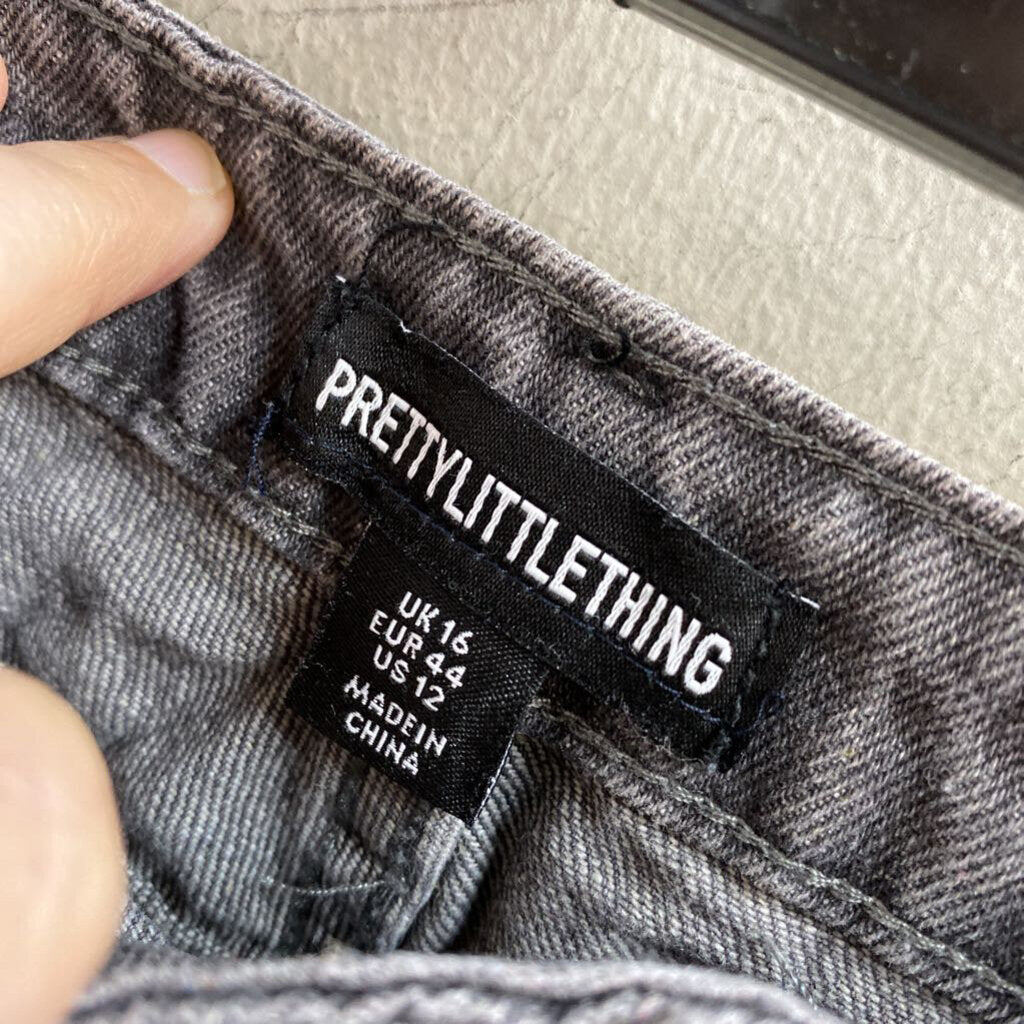 LOOSE FIT DISTRESSED JEANS