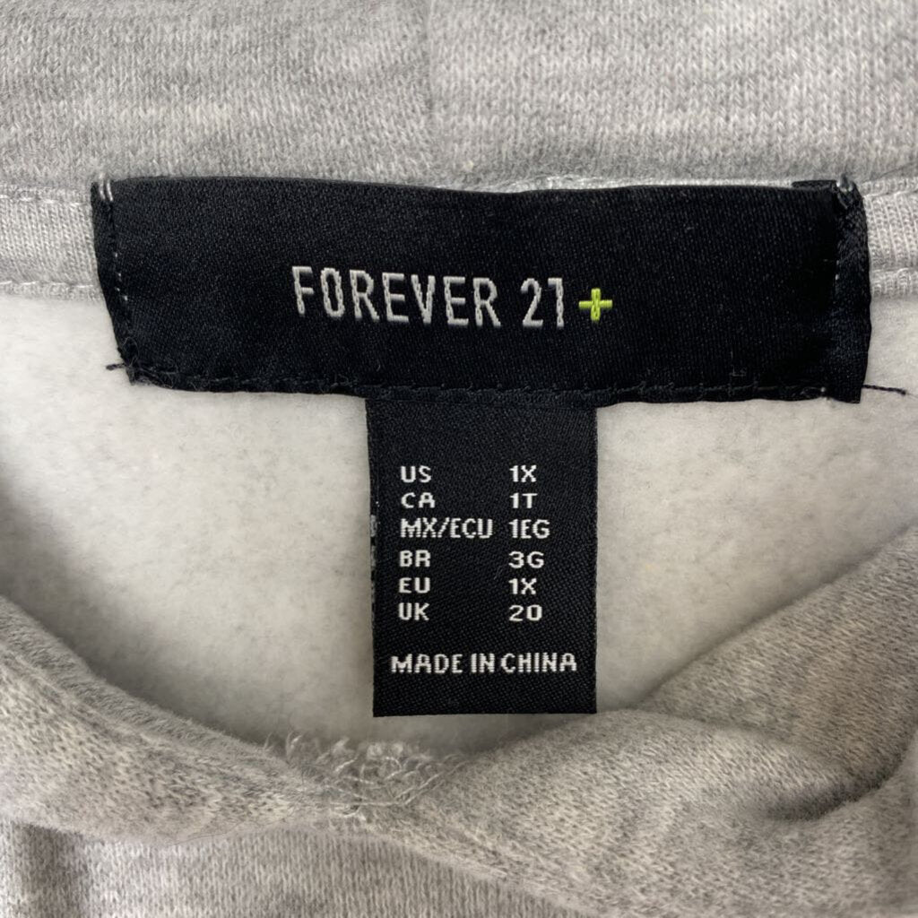 EMBELLISHED HOODED SWEATSHIRT