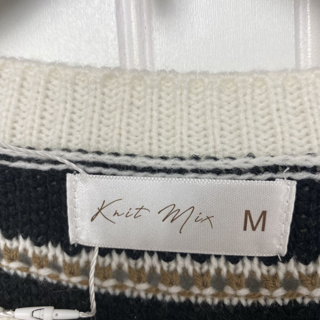 SLEEVLESS SWEATER