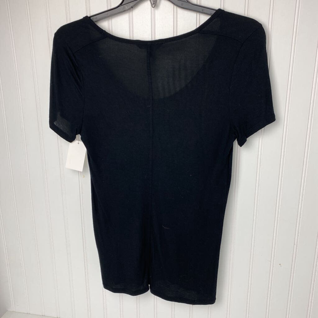 V NECK POCKET