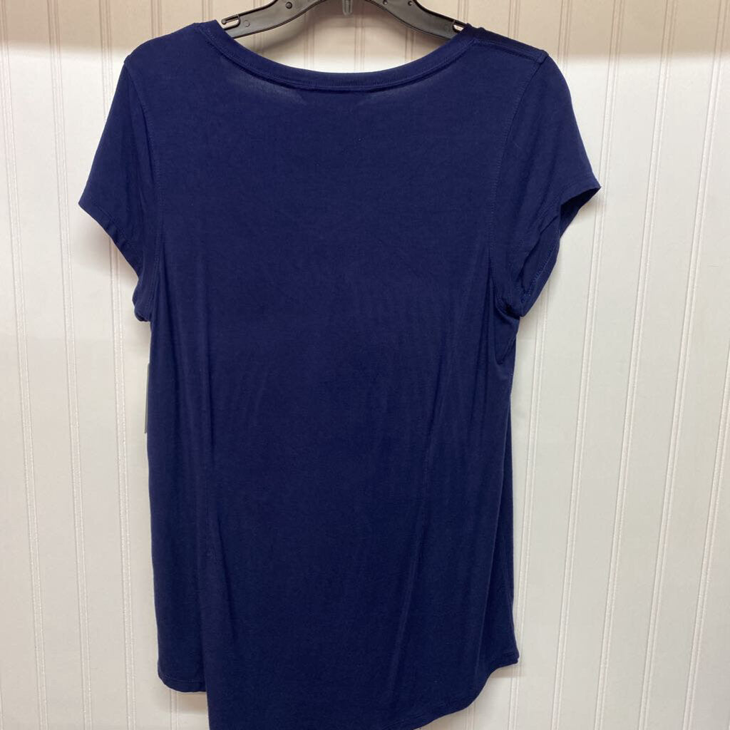 V NECK EVERDAY SHIRT