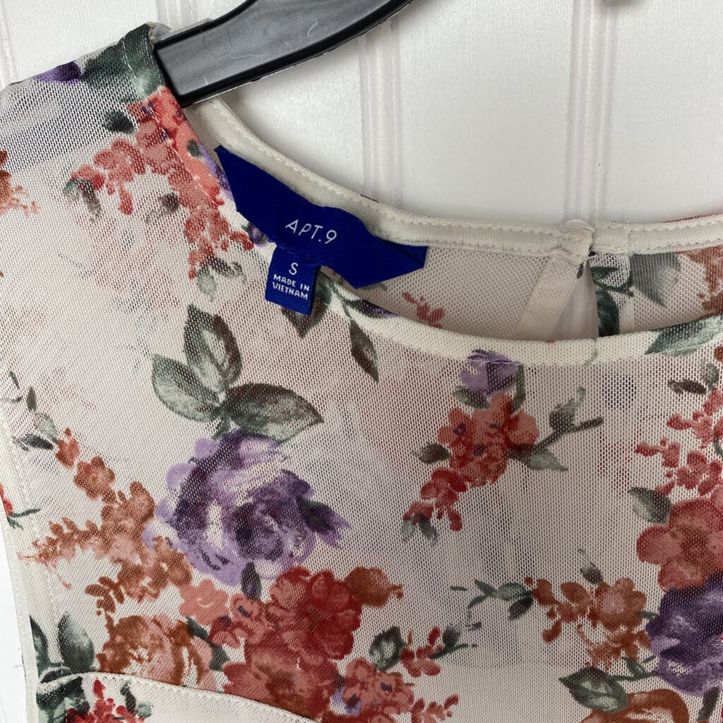 LAYERED FLORAL SLEEVLESS TOP