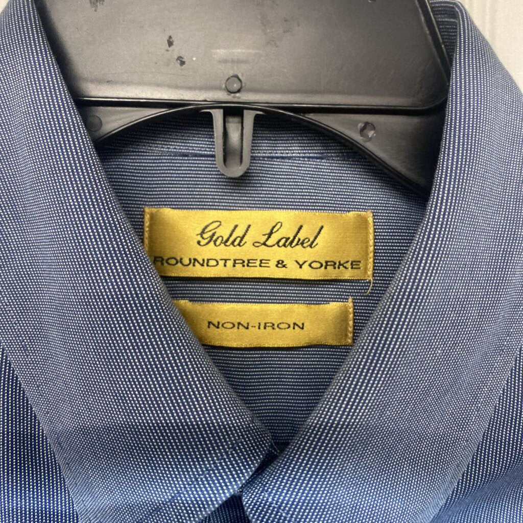 SHORT SLEEVED DRESS SHIRT