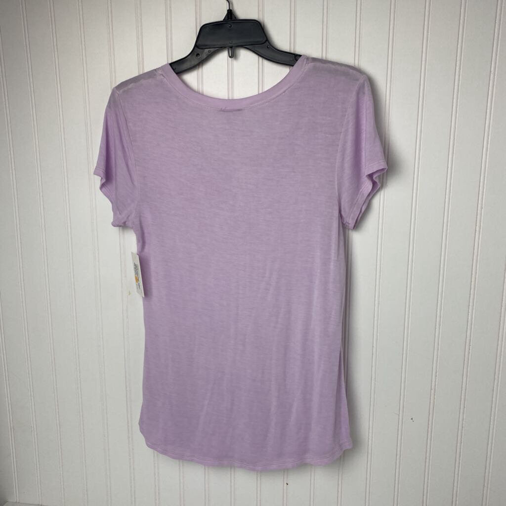 SHORT SLEEVE V NECK TEE