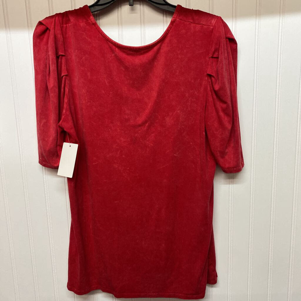 SHORT SLEEVE V NECK TEE