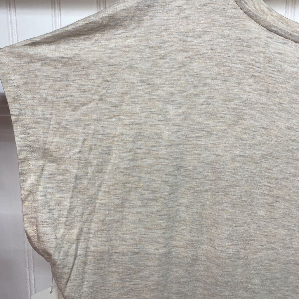 SHORT SLEEVED TOP