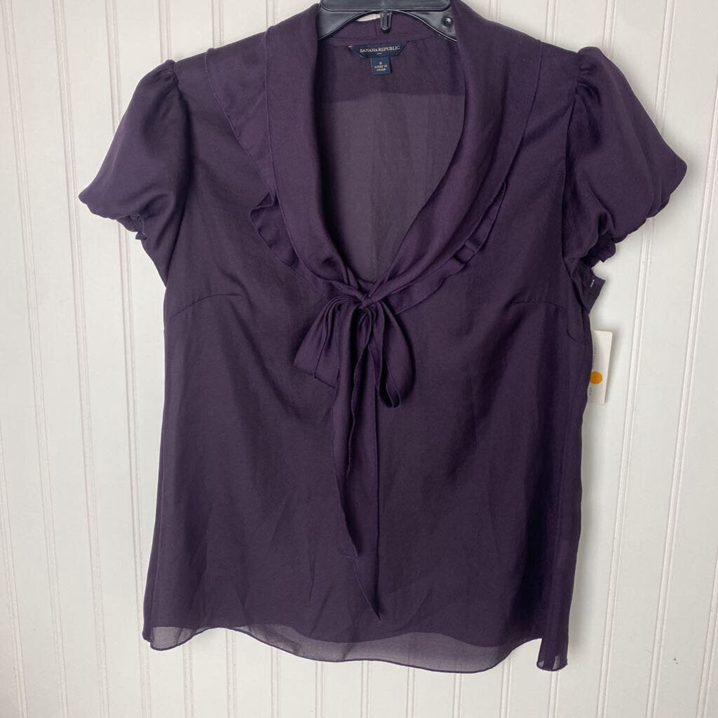 V NECK RUFFEL SHIRT