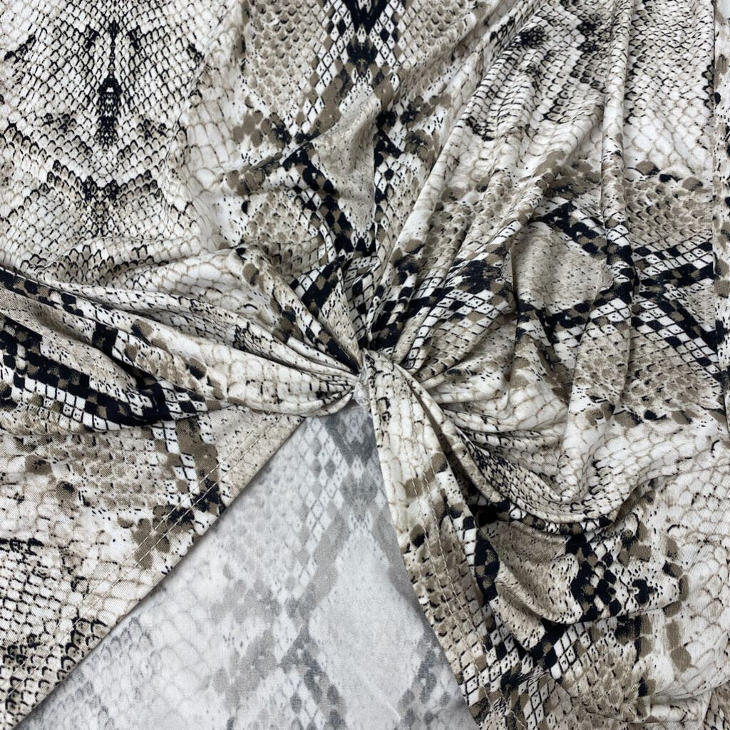 SNAKE PRINT TOP